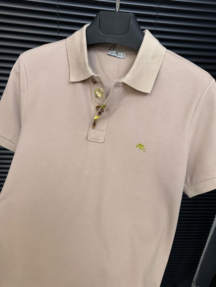 Nakış Armalı Boncuk Detaylı Yakalı T-Shirt