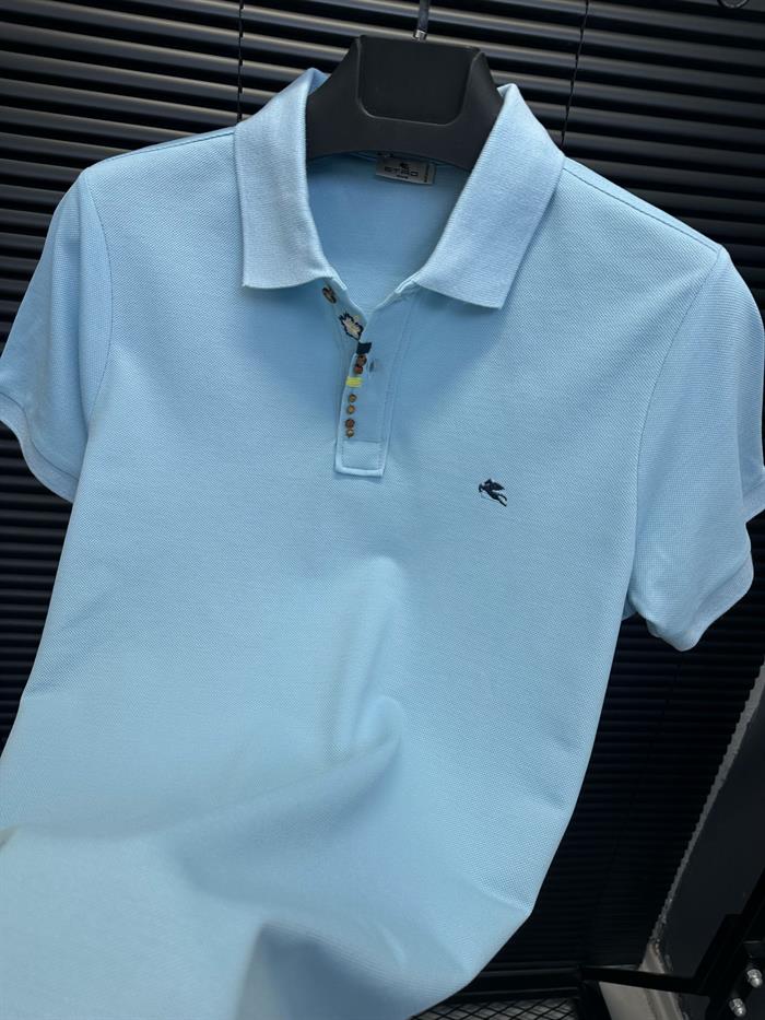 Nakış Armalı Boncuk Detaylı Yakalı T-Shirt