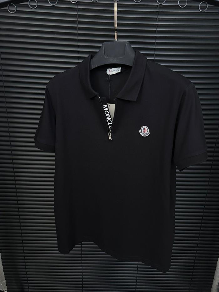 Nakış Armalı Fermuar Detaylı Yakalı T-Shirt