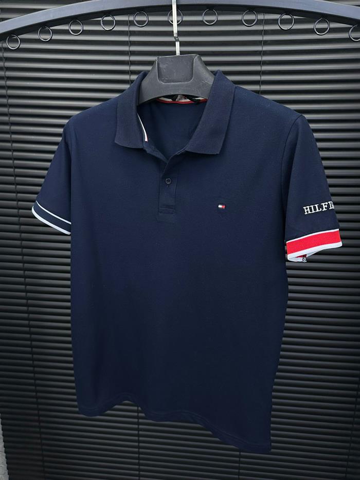 Nakış Armalı Yakalı T-Shirt 