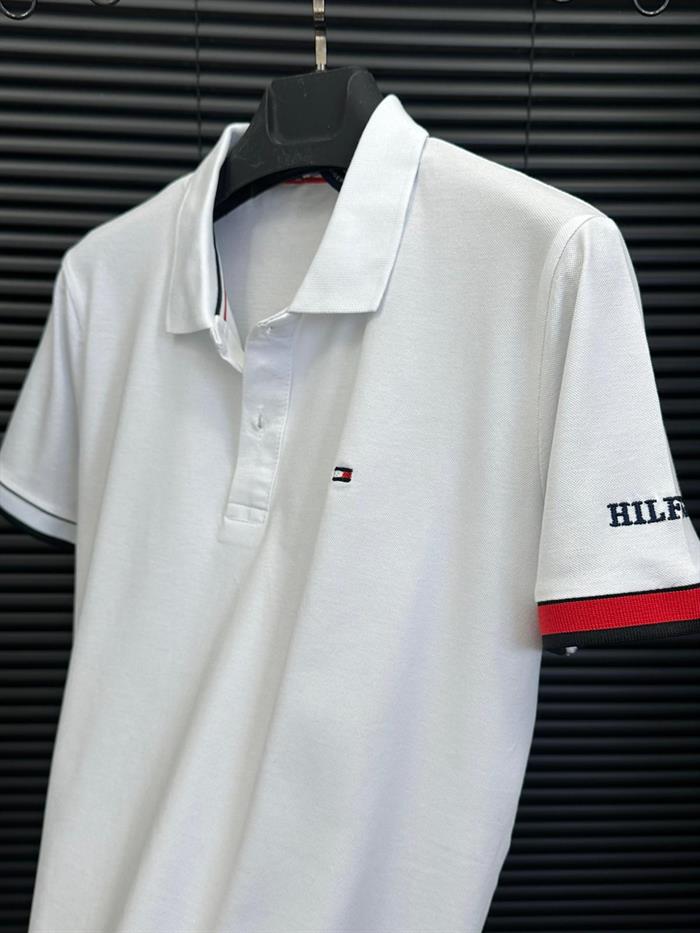 Nakış Armalı Yakalı T-Shirt