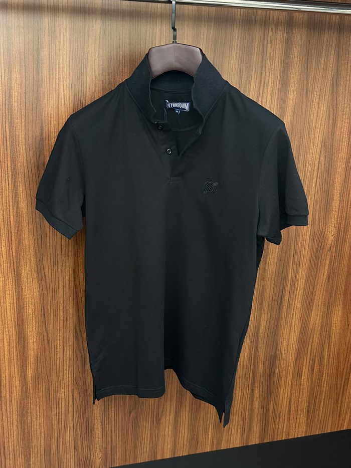 Nakış Logolu Ense Yazılı Yakalı T-Shirt