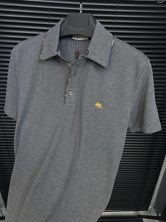 Nakış Logolu Pamuk Kumaş Yakalı T-Shirt