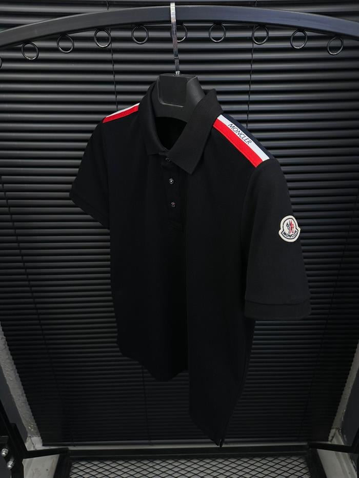 Omuz Şerit Detaylı Yakalı T-Shirt