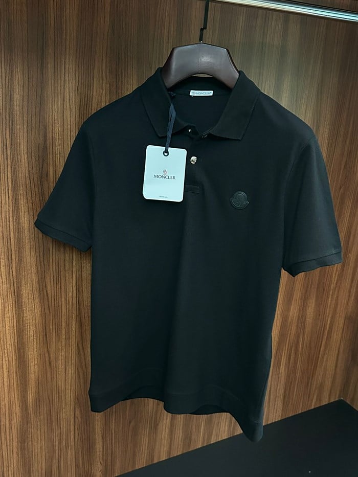 Deri Logo Metal Düğmeli %100 Cotton Yakalı T-Shirt