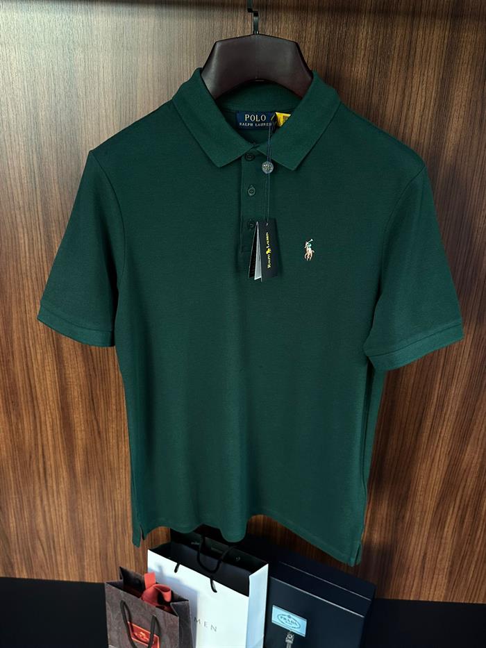 Göğüs Nakış Logolu Yakalı T-Shirt