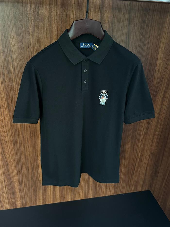 Göğüs Nakış Logolu Yakalı T-Shirt