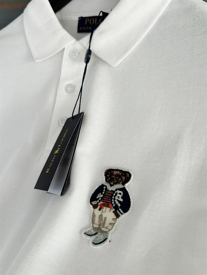 Göğüs Nakış Logolu Yakalı T-Shirt