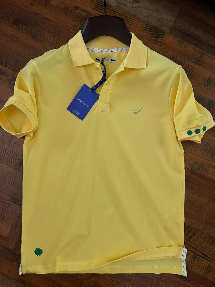 Kol Ve Göğüs Nakış Detaylı Yakalı T-Shirt