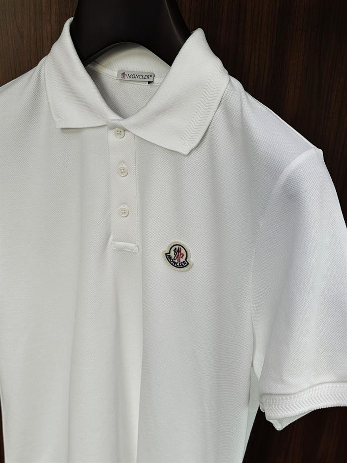 Nakış Logo Ve Yaka Detaylı Yakalı T-Shirt