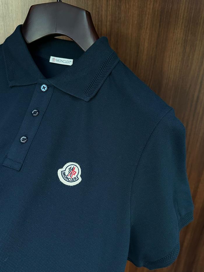 Nakış Logo Ve Yaka Detaylı Yakalı T-Shirt