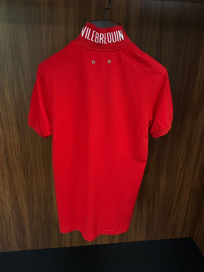 Nakış Logolu Ense Yazılı Yakalı T-Shirt