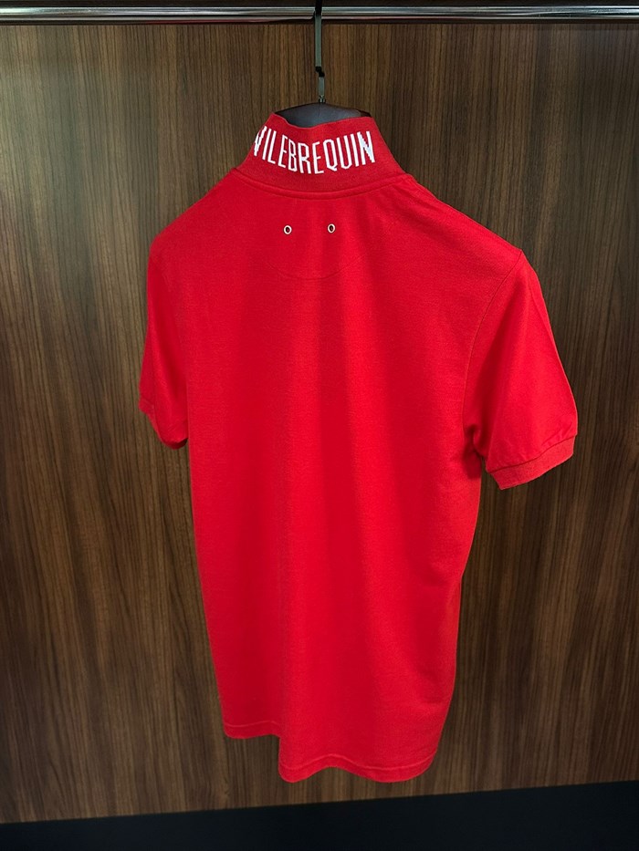 Nakış Logolu Ense Yazılı Yakalı T-Shirt