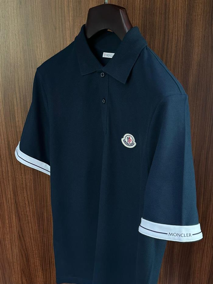 Nakış Marka Logolu Kol Yazı Detaylı Yakalı T-Shirt