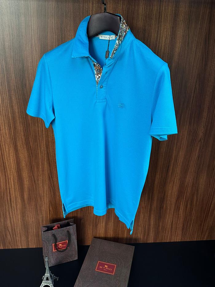 Yaka Desen Detaylı Pike Kumaş Yakalı T-Shirt