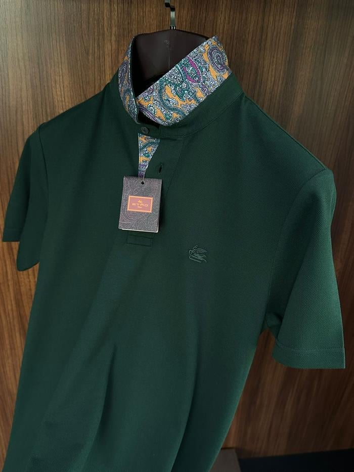 Yaka Desen Detaylı Pike Kumaş Yakalı T-Shirt