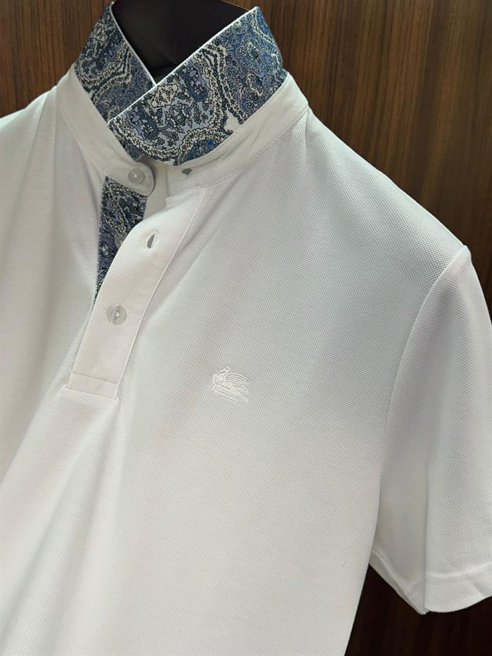 Yaka Desen Detaylı Pike Kumaş Yakalı T-Shirt