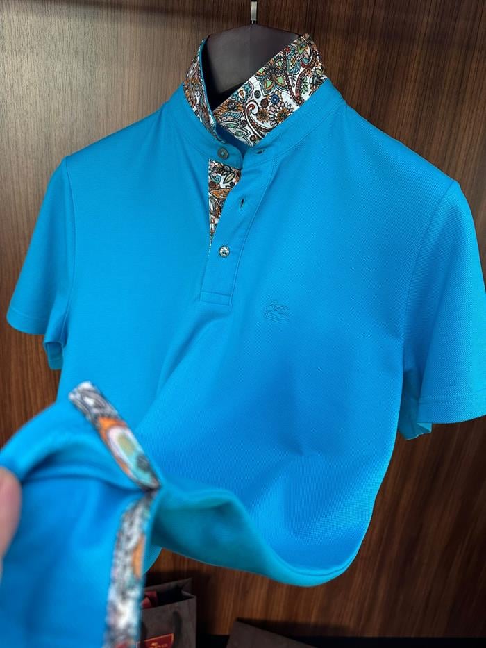 Yaka Desen Detaylı Pike Kumaş Yakalı T-Shirt