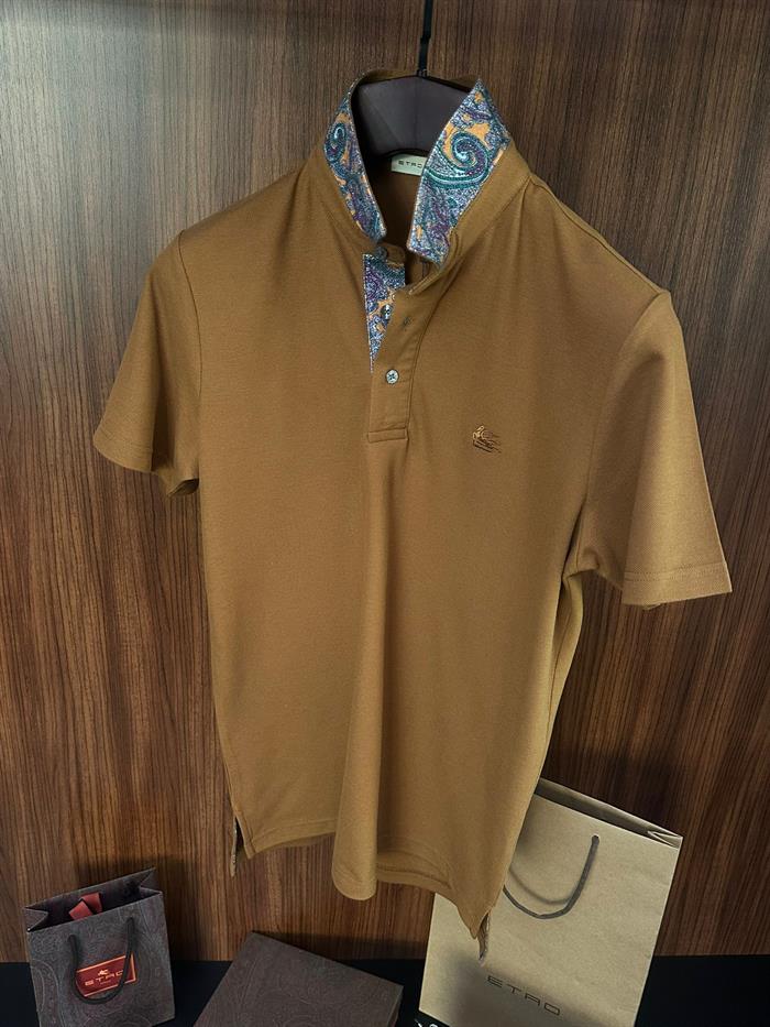 Yaka Desen Detaylı Pike Kumaş Yakalı T-Shirt