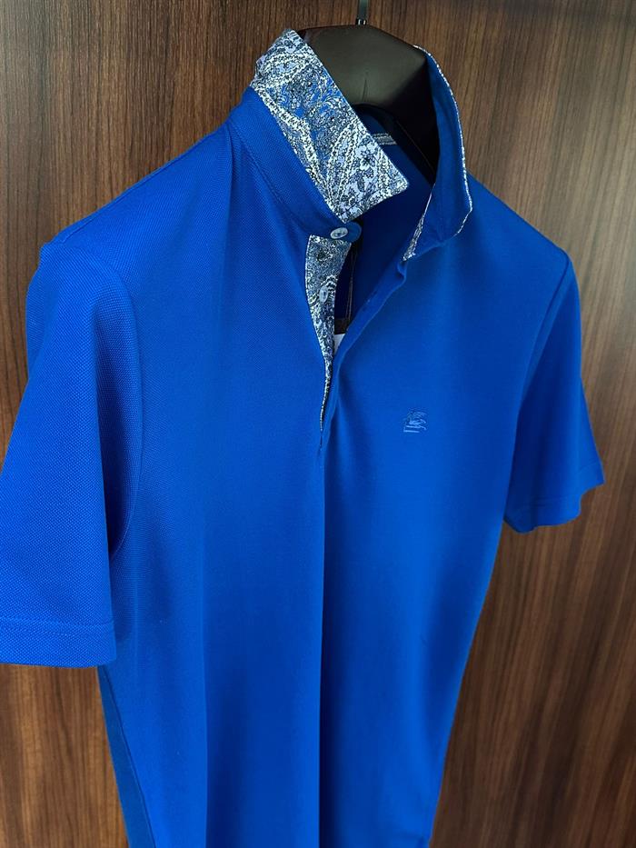Yaka Desen Detaylı Pike Kumaş Yakalı T-Shirt
