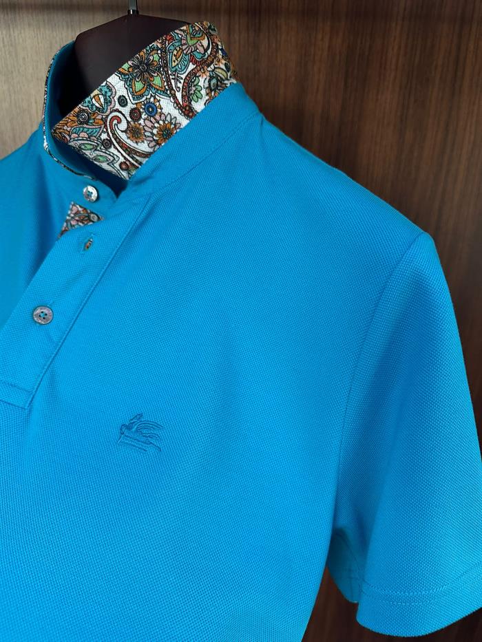 Yaka Desen Detaylı Pike Kumaş Yakalı T-Shirt
