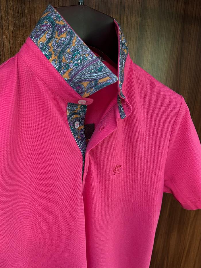 Yaka Desen Detaylı Pike Kumaş Yakalı T-Shirt