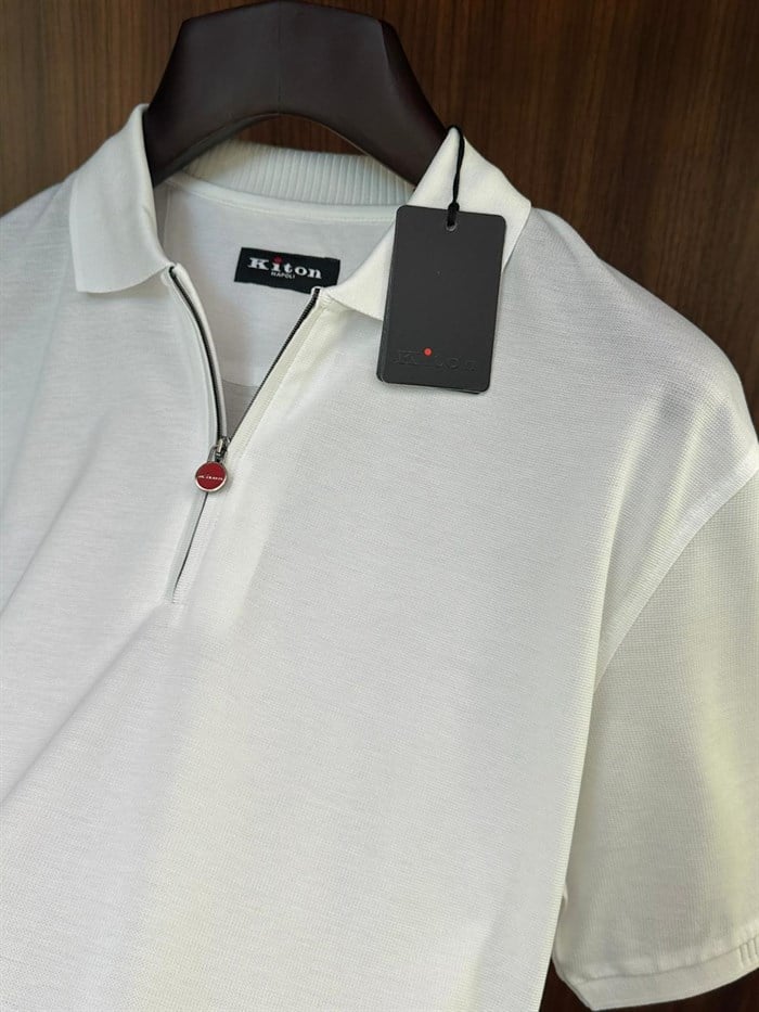 Yarım Fermuarlı Pike Kumaş Yakalı T-Shirt