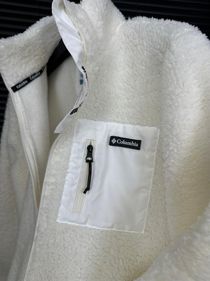 Kabartma Logolu Polar Ceket