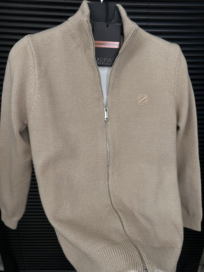 Nakış Kabartma Logolu Triko Ceket