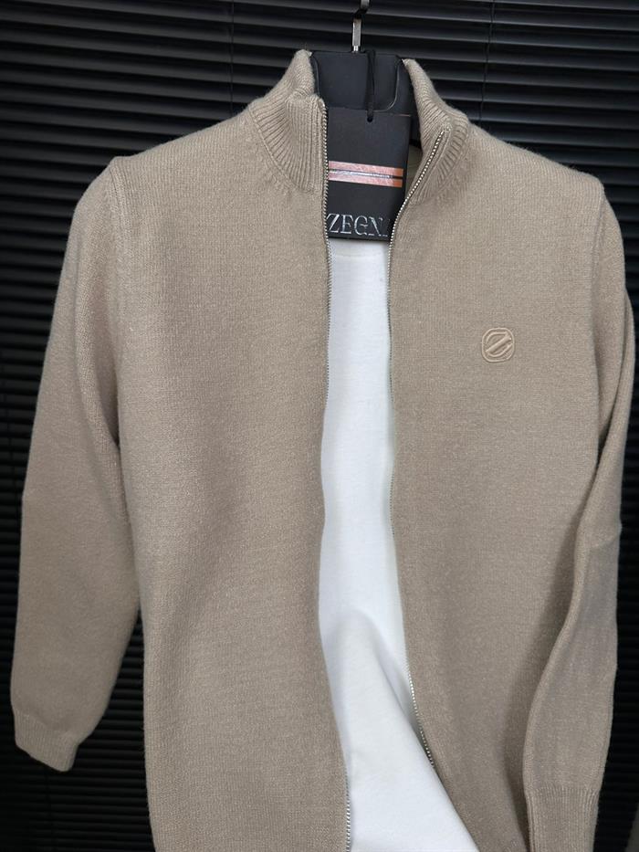 Nakış Kabartma Logolu Triko Ceket