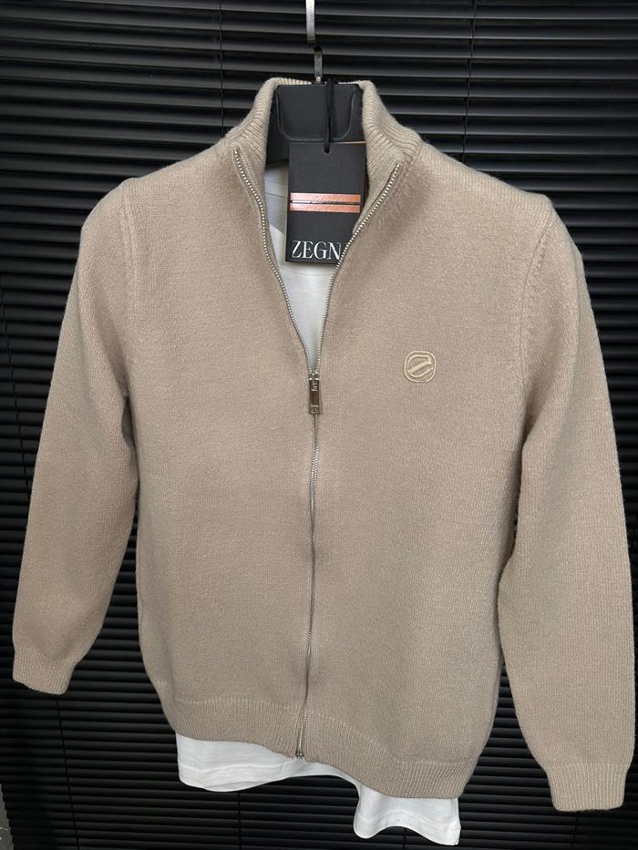 Nakış Kabartma Logolu Triko Ceket