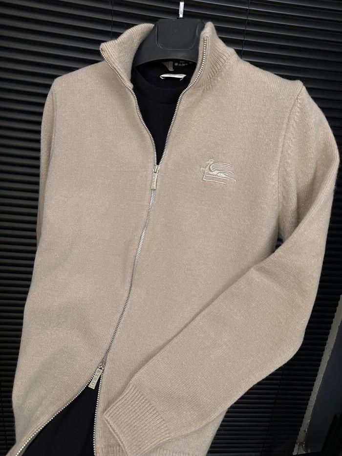 Nakış Logolu Fermuar Detaylı Yün Hırka