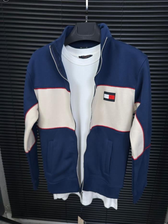 Nakış Sırt Yazılı Gögüs Logolu Fermuarlı Sweatshirt