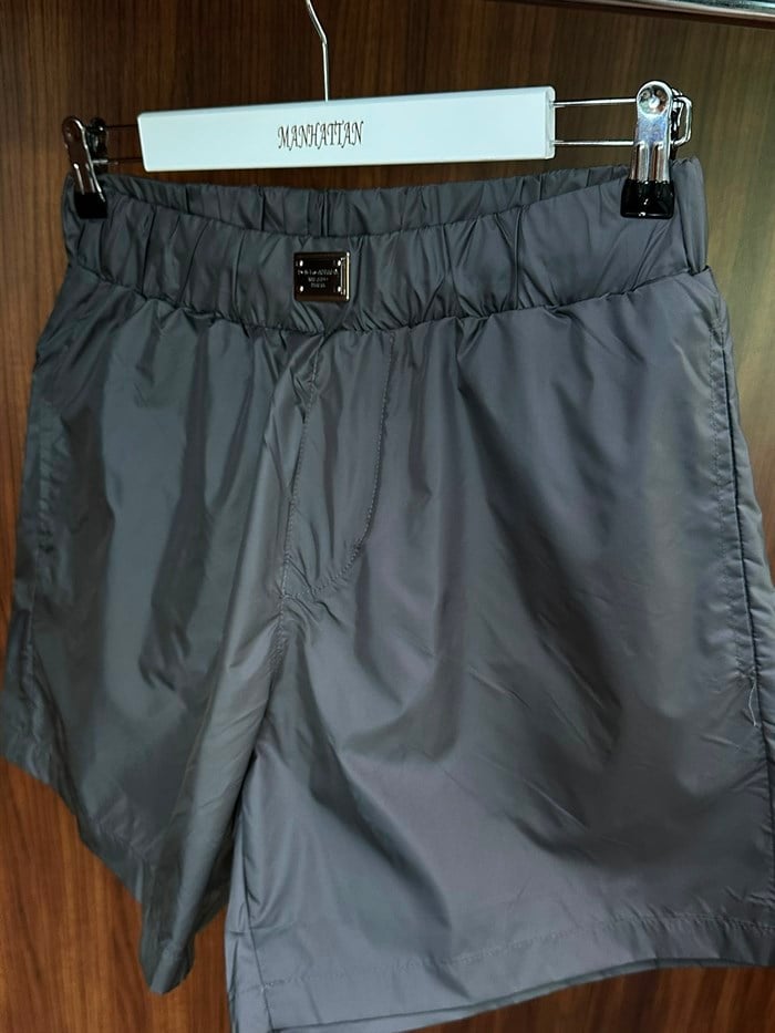 Metal Logolu Deniz Şortu