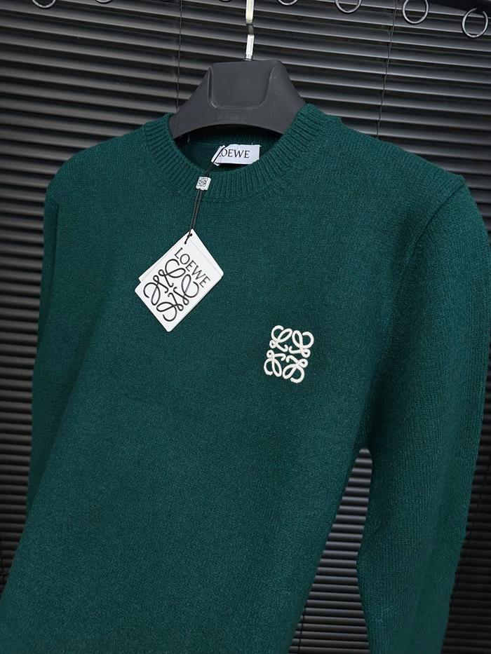 Nakış Kabartma Logolu Yün Kazak