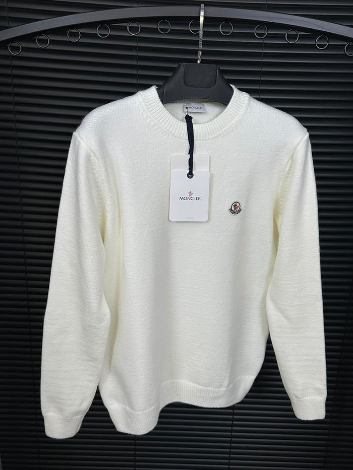 Nakış Kabartma Logolu Yün Kazak