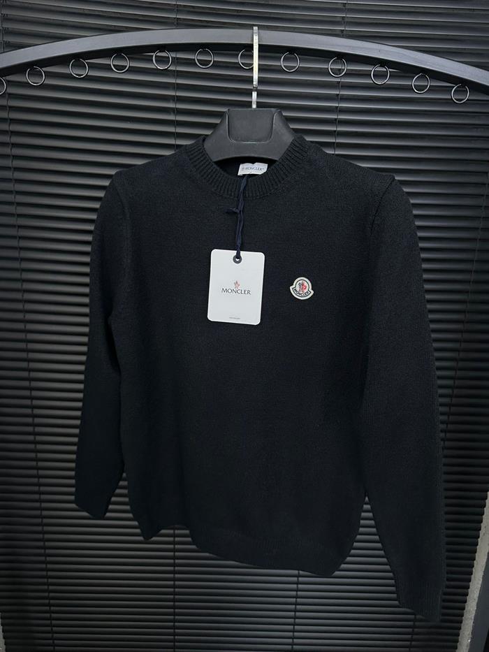 Nakış Kabartma Logolu Yün Kazak