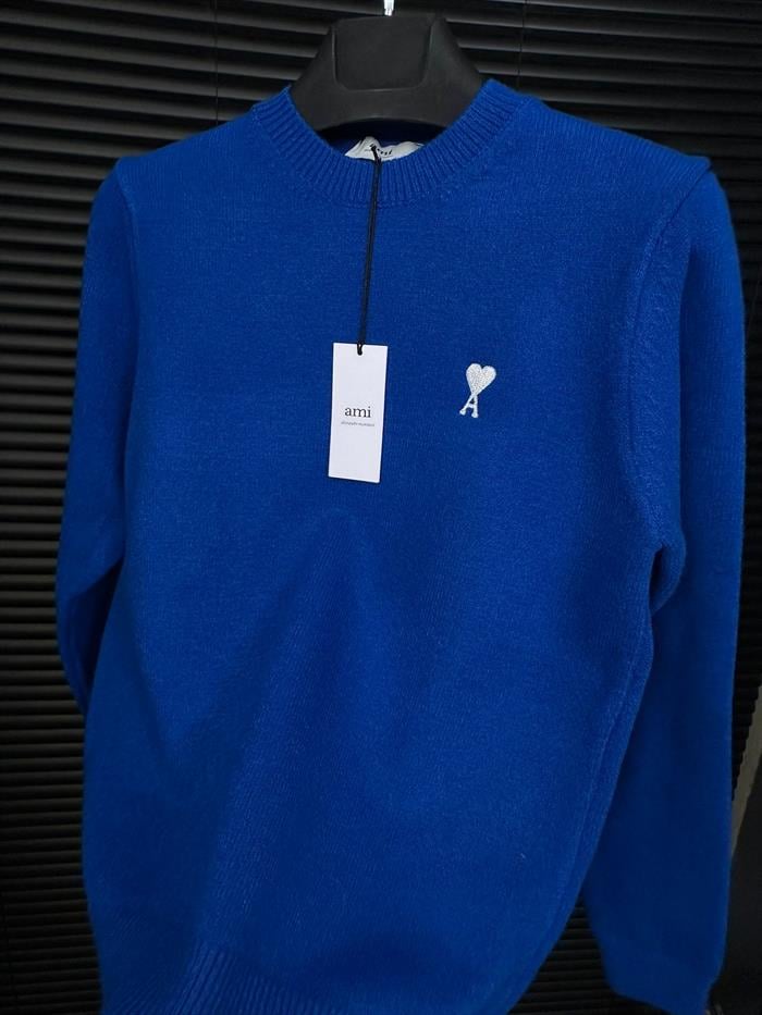 Nakış Logolu Yün Kazak