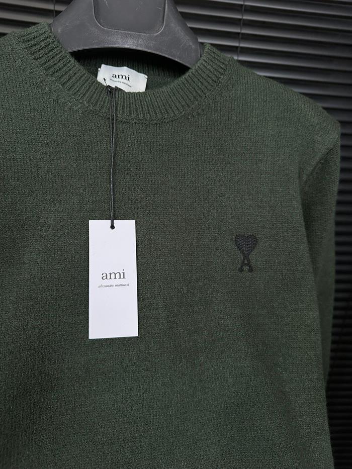 Nakış Logolu Yün Kazak