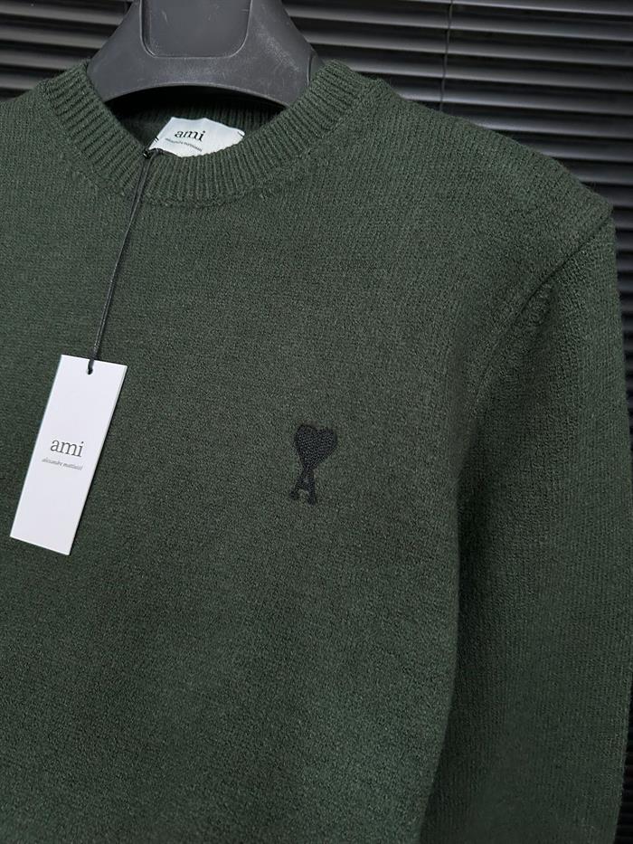 Nakış Logolu Yün Kazak