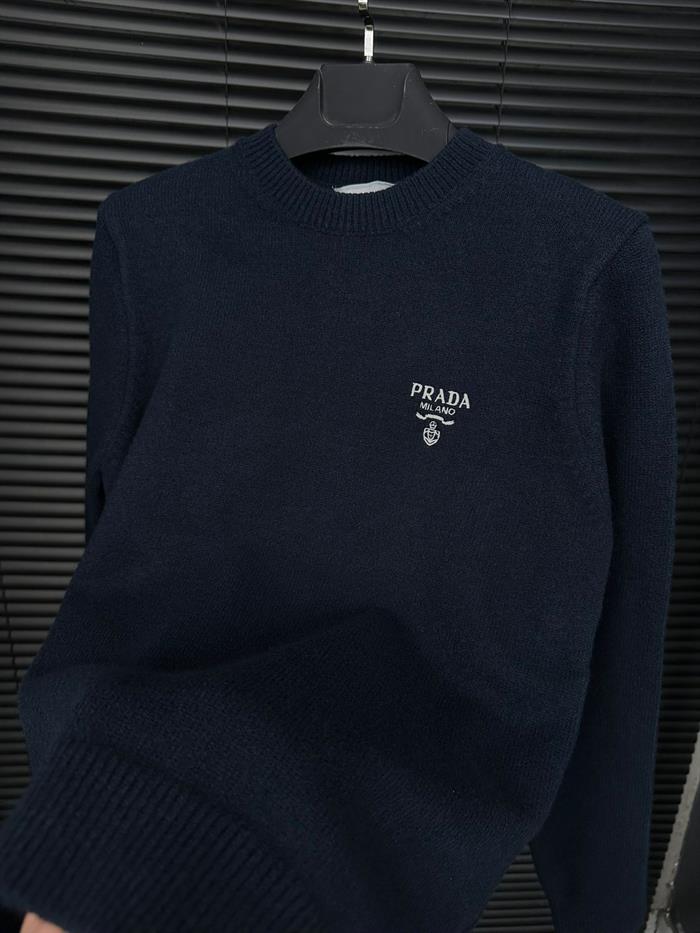 Nakış Logolu Yün Kazak