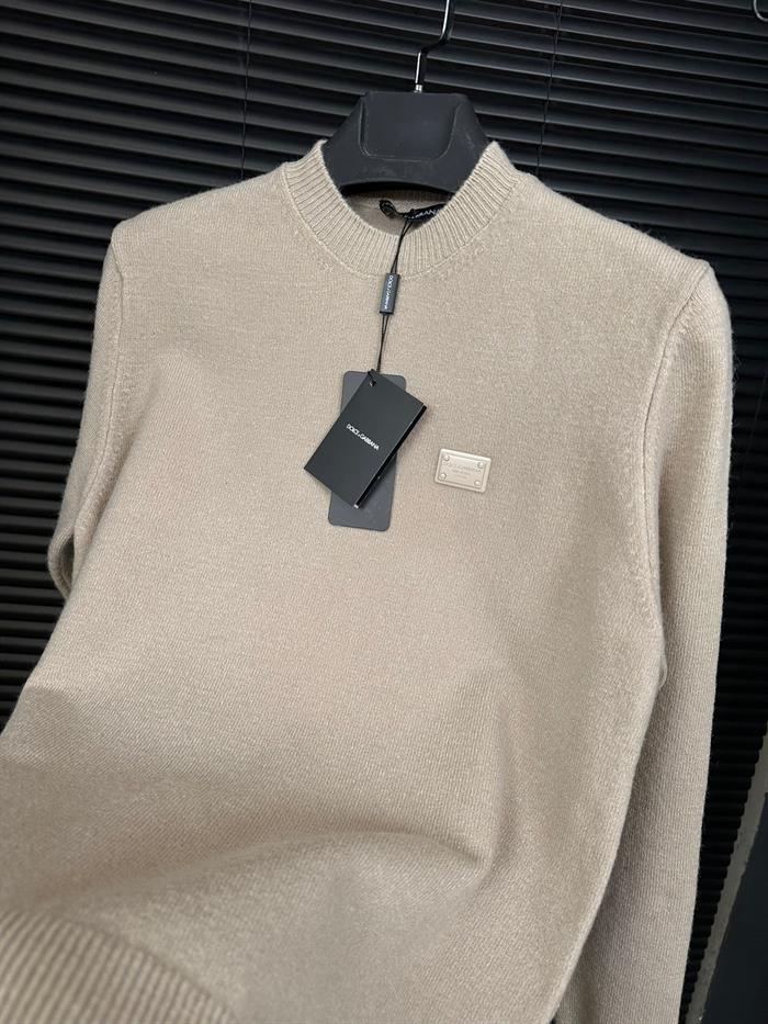 Tonaton Metal Logolu Yün Kazak