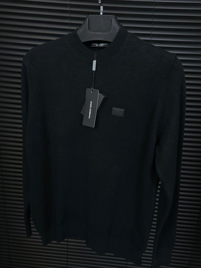 Tonaton Metal Logolu Yün Kazak