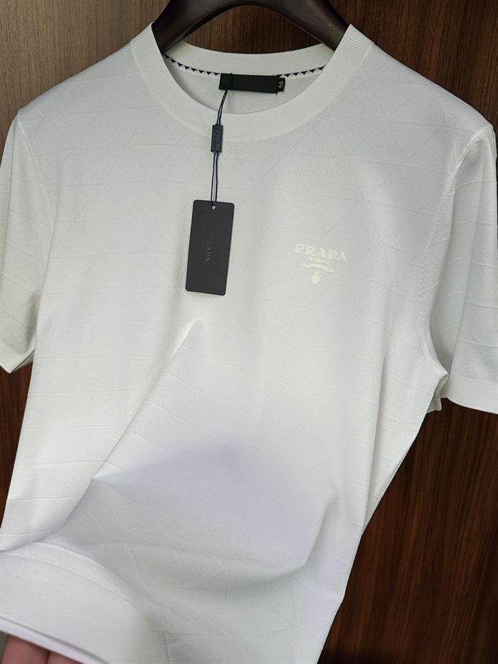 Göğüs Kabartma Logolu Triko T-Shirt