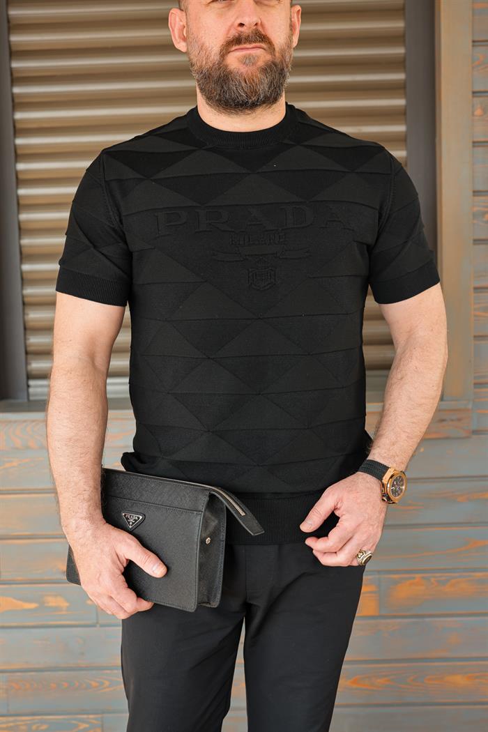 Göğüs Kabartma Yazılı Triko T-Shirt