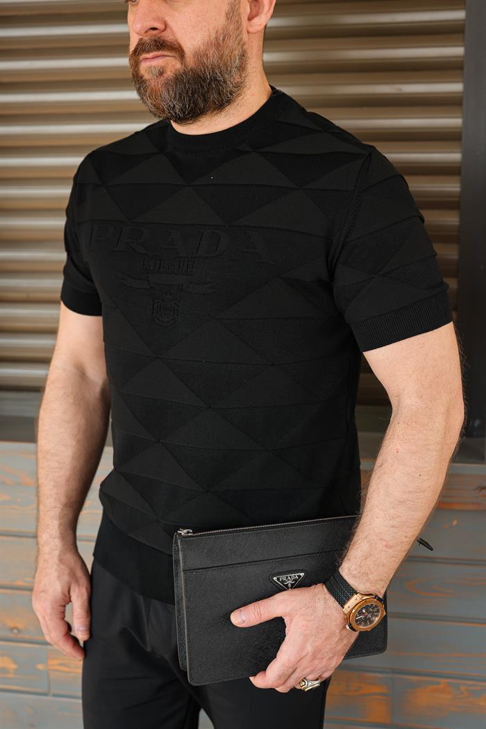 Göğüs Kabartma Yazılı Triko T-Shirt