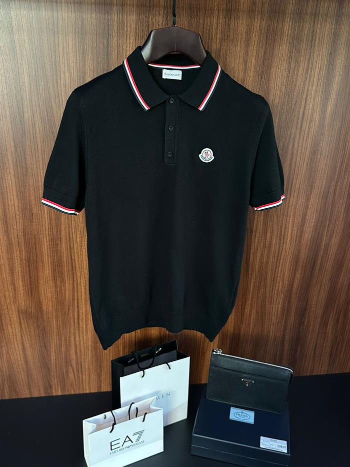 Göğüs Marka Logolu Yakalı Triko T-Shirt