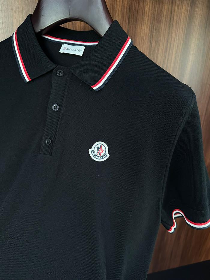 Göğüs Marka Logolu Yakalı Triko T-Shirt
