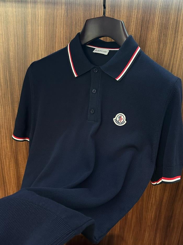 Göğüs Marka Logolu Yakalı Triko T-Shirt