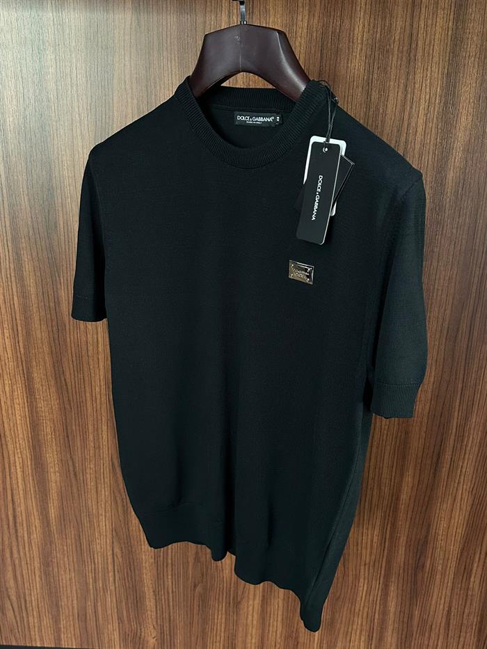 Göğüs Metal Logolu Triko T-Shirt